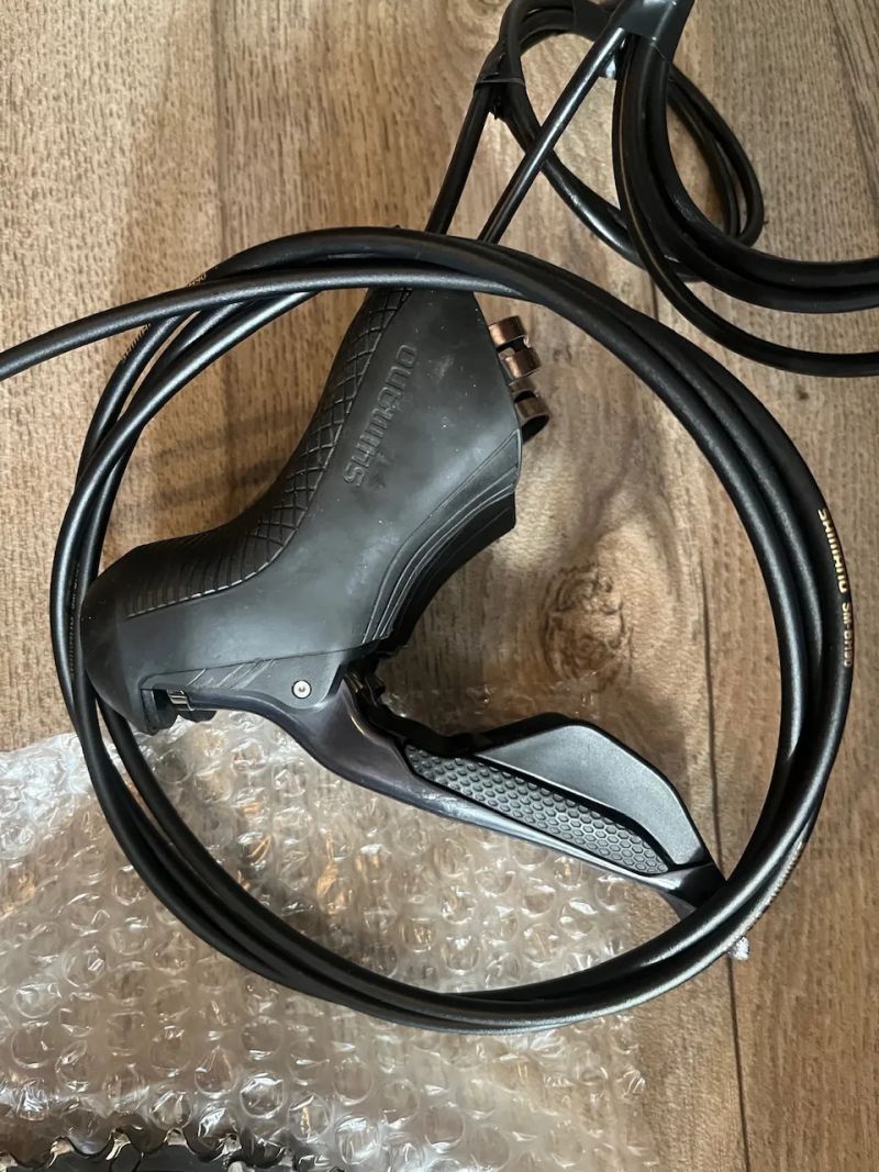 Kompletní sada Shimano Ultegra Di2 2x11s typ R8070, hydraulika/elektrika