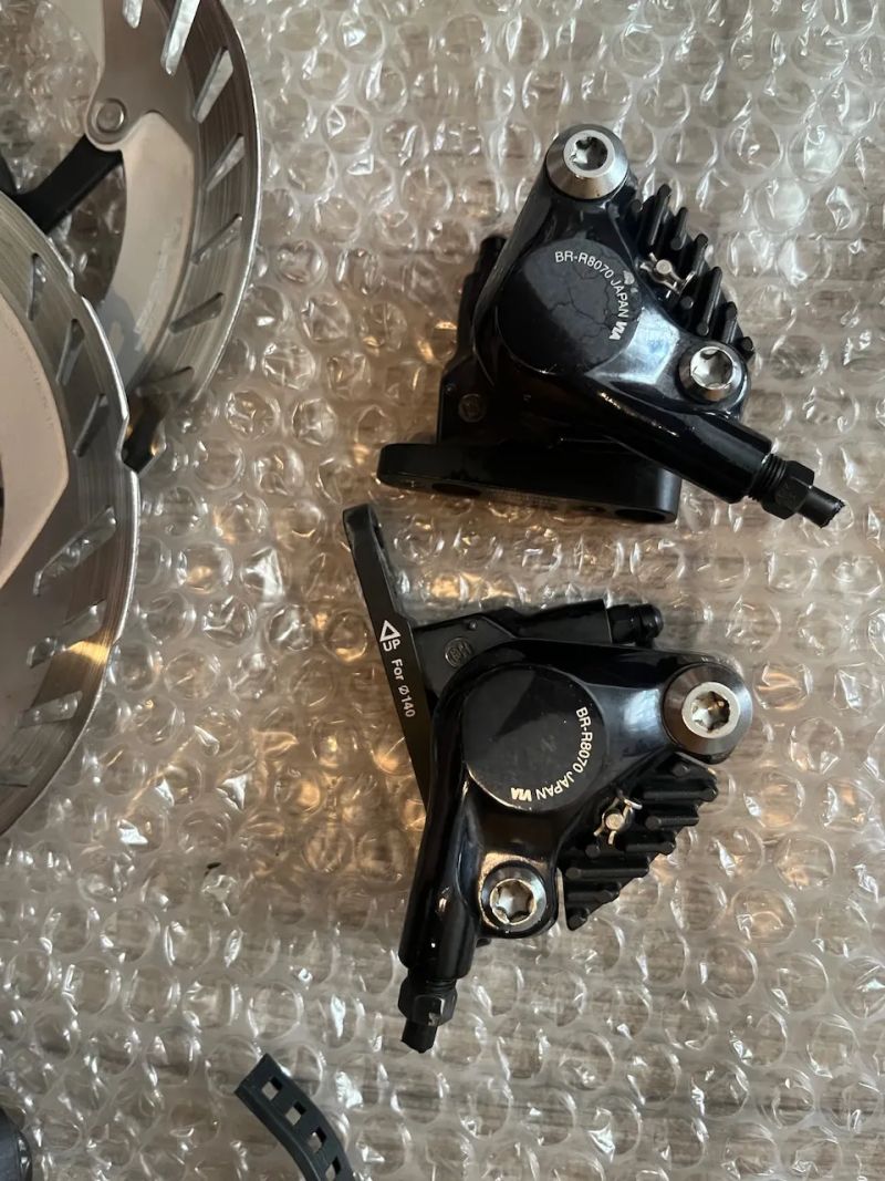 Kompletní sada Shimano Ultegra Di2 2x11s typ R8070, hydraulika/elektrika