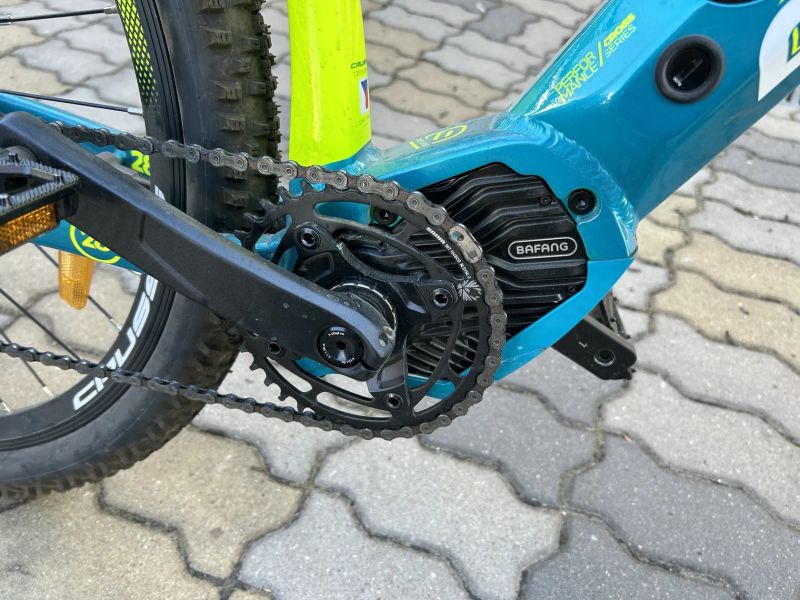Crussis e-Cross low 9.8-S (630 Wh), model 2023.