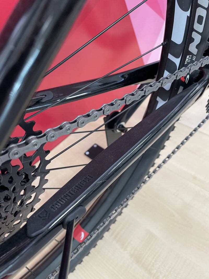 Nový karbonový rám KROSS LEVEL velikost M - 17”