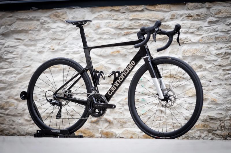 Cannondale SuperSix 54 + karbonová kola