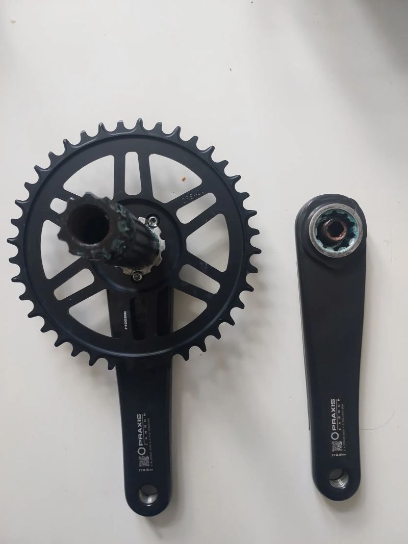 Karbonové Praxis Zayante 40T M30