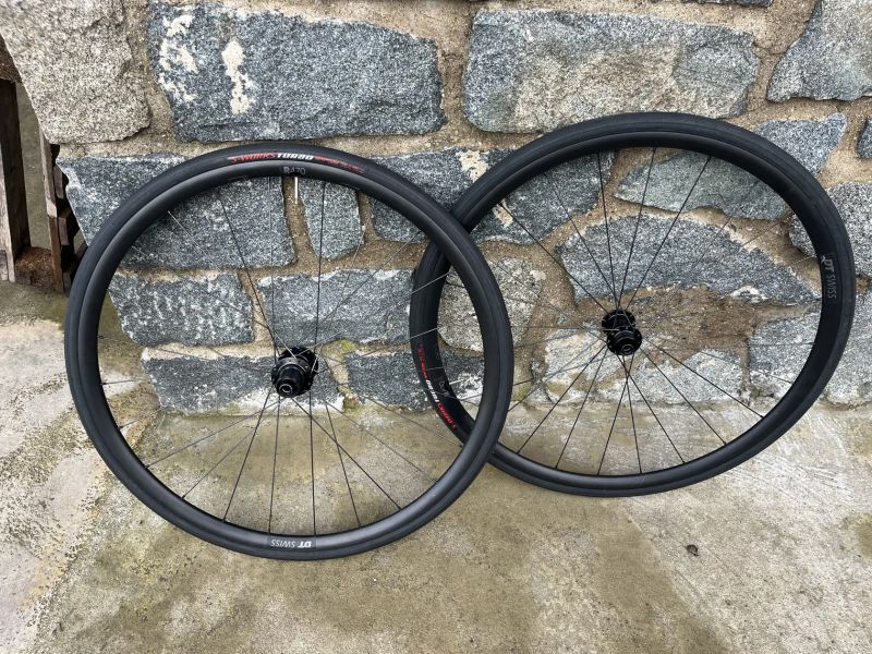 DT Swiss R470 - kotoučová, tubeless ready