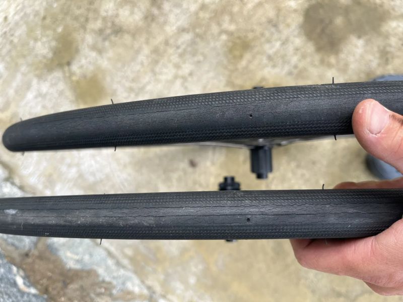 DT Swiss R470 - kotoučová, tubeless ready