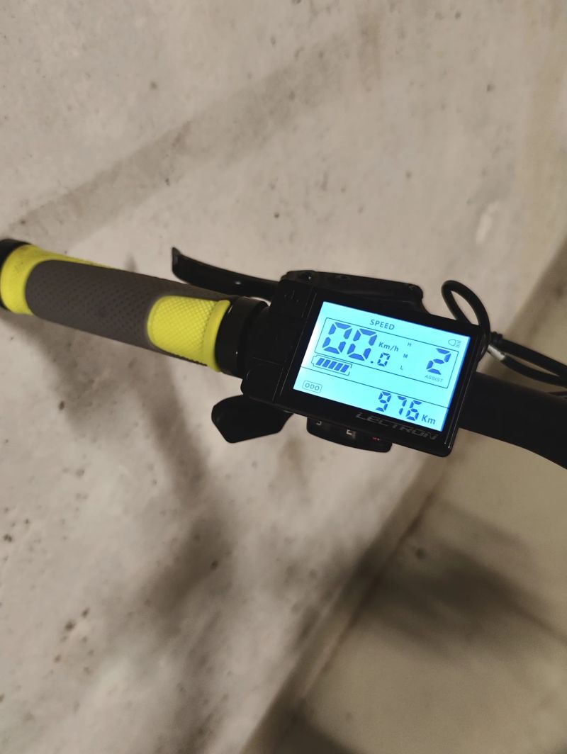 Kvalitní horské elektrokolo Lectron Montana RX, 27.5"