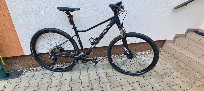 Superior XC 879 W 2022