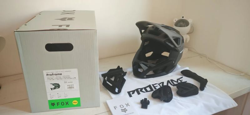FOX Proframe Rizer Mips, MTB helma, přilba