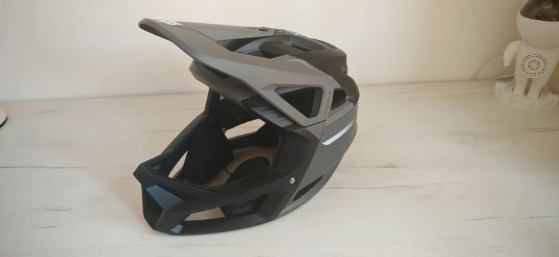 FOX Proframe Rizer Mips, MTB helma, přilba