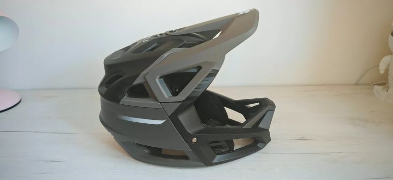 FOX Proframe Rizer Mips, MTB helma, přilba