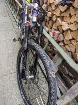 Vidlice Manitou Splice 26", hodně dlouhý sloupek