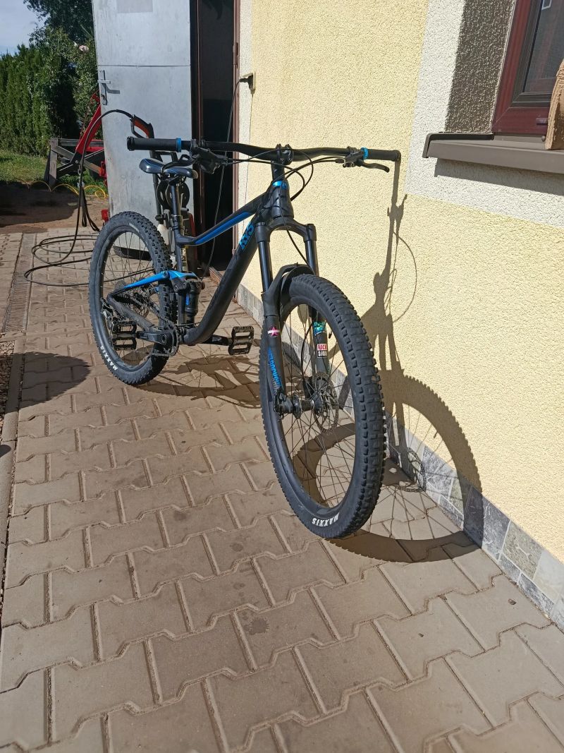 Celoodpružené kolo Giant anthem 2