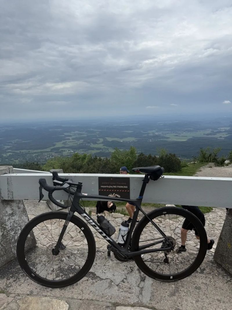Giant Advanced TCR Carbon