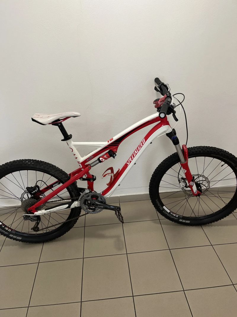 Specialized MTB celoodpružené