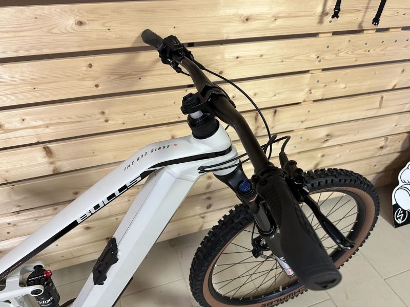 Elektrokolo BULLS SONIC EVO AM1 750Wh GREY NOVÉ