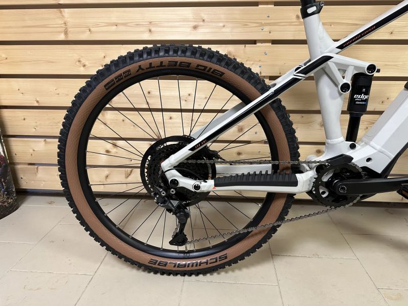 Elektrokolo BULLS SONIC EVO AM1 750Wh GREY NOVÉ