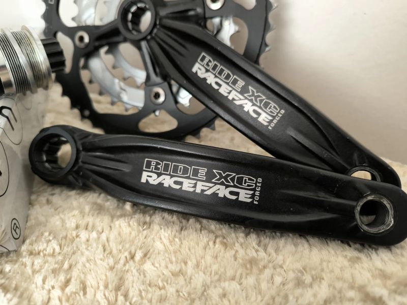 Race Face Ride XC kliky včetně osy