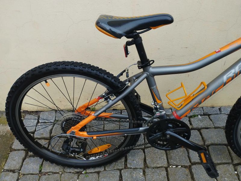 MTB kolo Rock Machine Surge 24, pro děti s výškou 115-155cm+dárek
