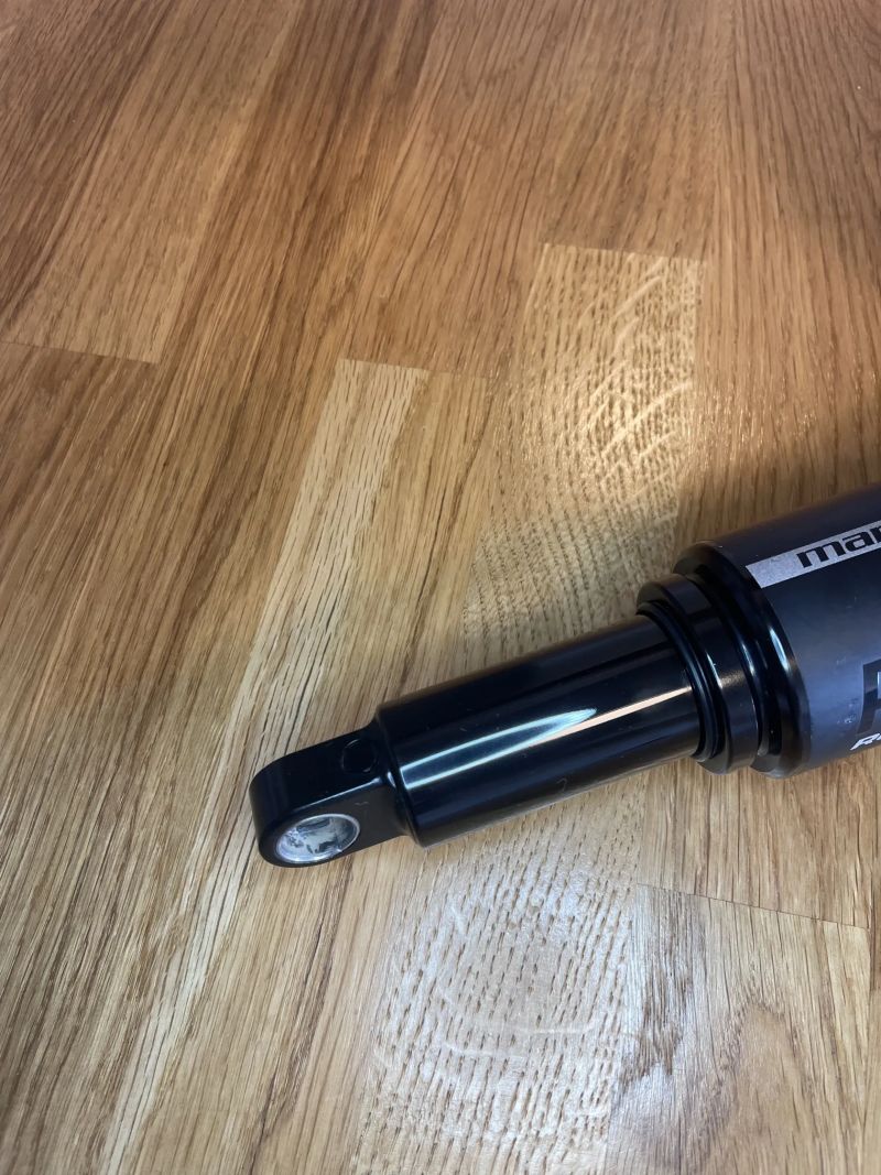 Prodám tlumič Manitou Radium Expert (remote lockout) 