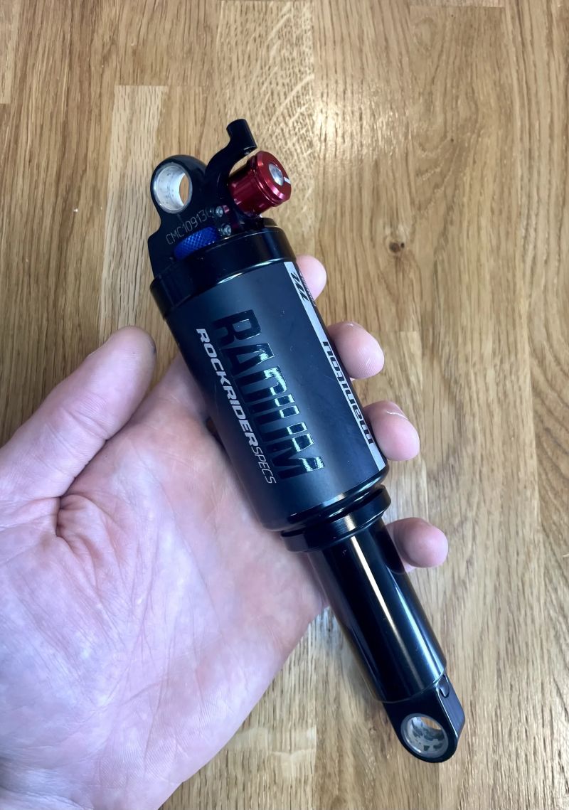 Prodám tlumič Manitou Radium Expert (remote lockout) 