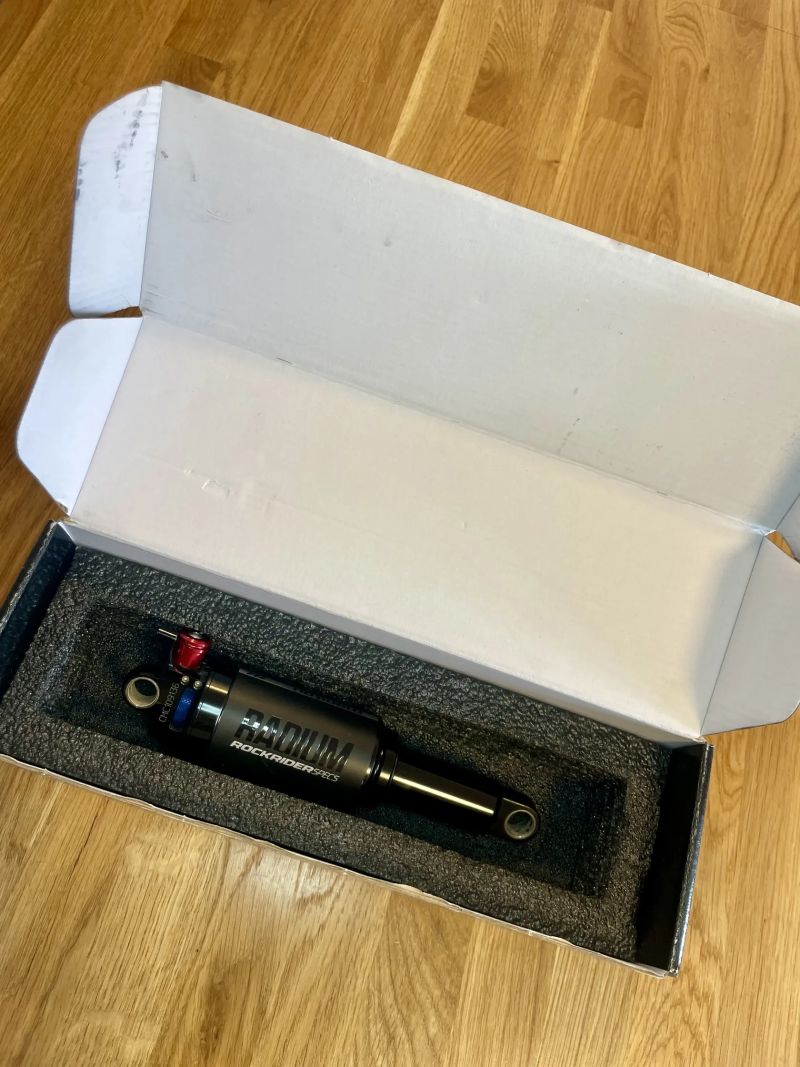 Prodám tlumič Manitou Radium Expert (remote lockout) 