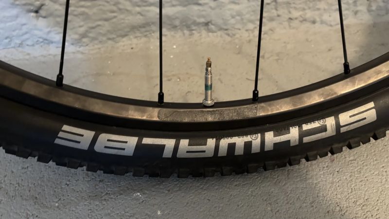 Zadni kolo SHIMANO 5x135 RU