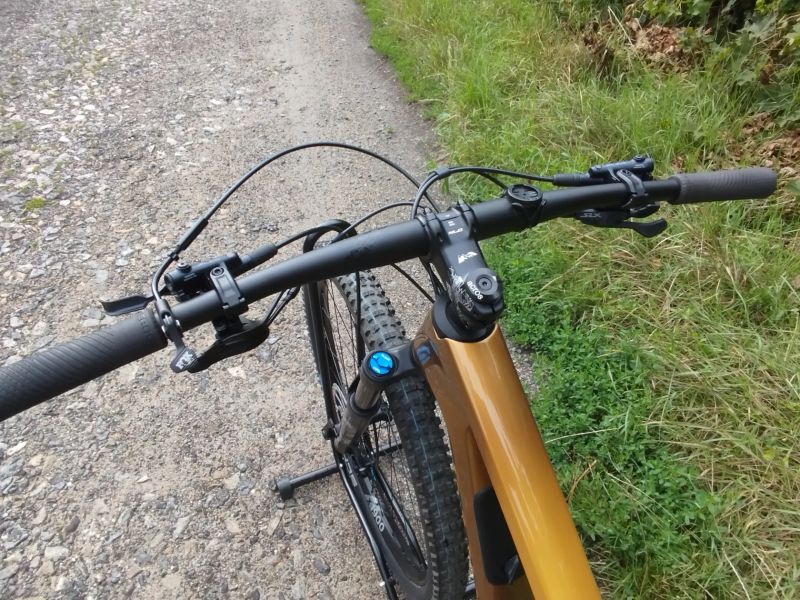 Prodám Canyon Lux Trail CF 7 velikost S