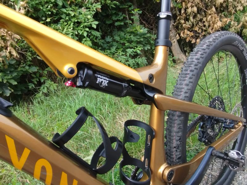 Prodám Canyon Lux Trail CF 7 velikost S