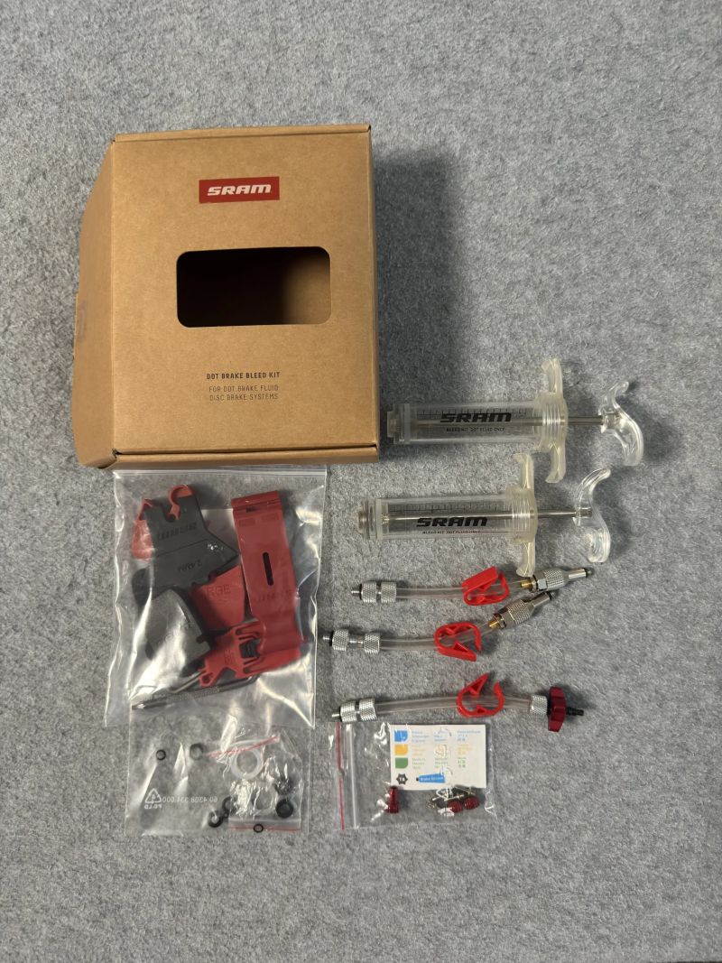 Odvzdušňovací sada Sram Pro DOT včetně kapaliny DOT5.1