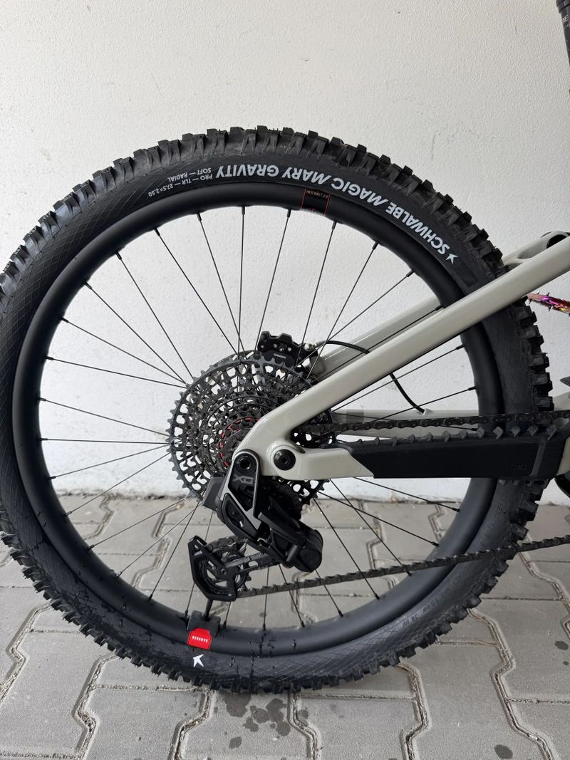 Santa Cruz Vala 1 CC X0 AXS RSV, najeto 200km, velikost L (záruka do 7/2027)