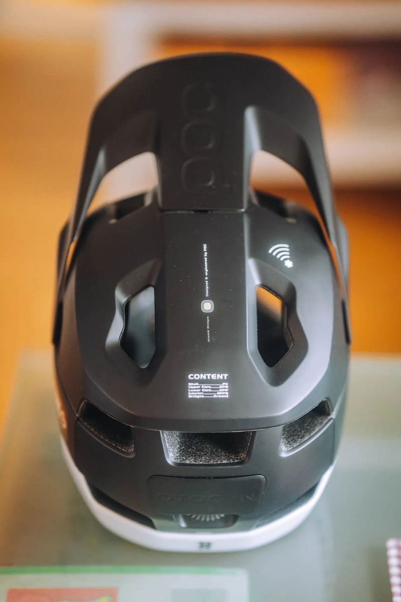 POC Otocon Race Mips přilba Hydrogen White/Uranium Black Matt