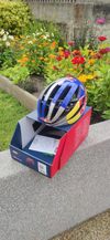 Abus Aventor v RedBull designu