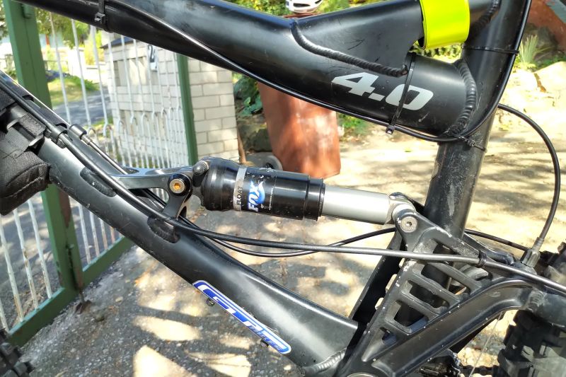 prodám celoodpružené kolo GT i-Drive 5 4.0