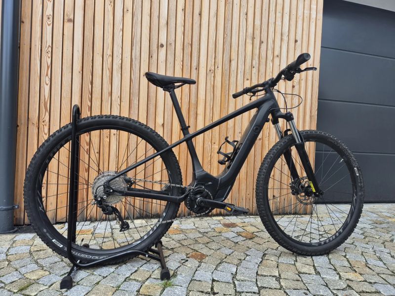 Specialized Turbo Levo HT velikost S