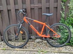 B-TWIN ROCKRIDER 500