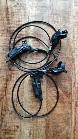 Brzdy Sram Code R - sundané z nového kola