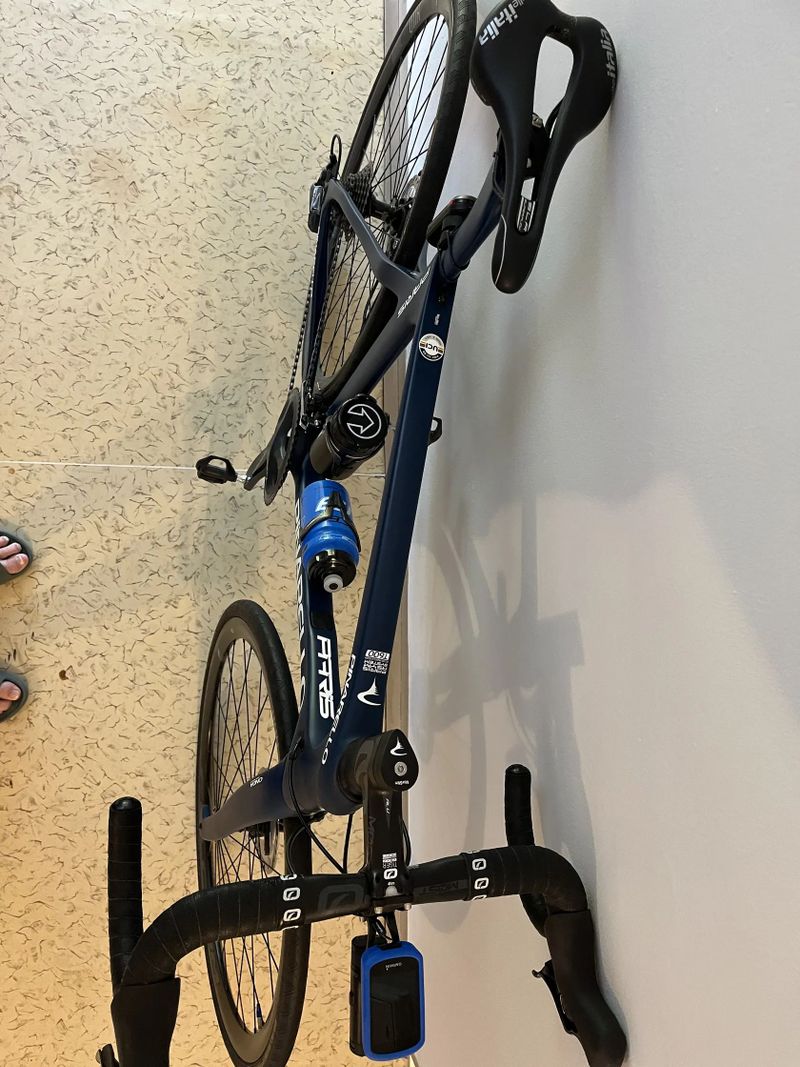 Prodám Pinarello Paris vel.56