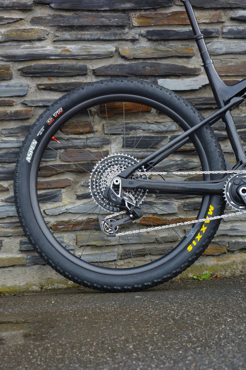 Bh Lynx SLS 9.9, Vel(L) Flight Atandant