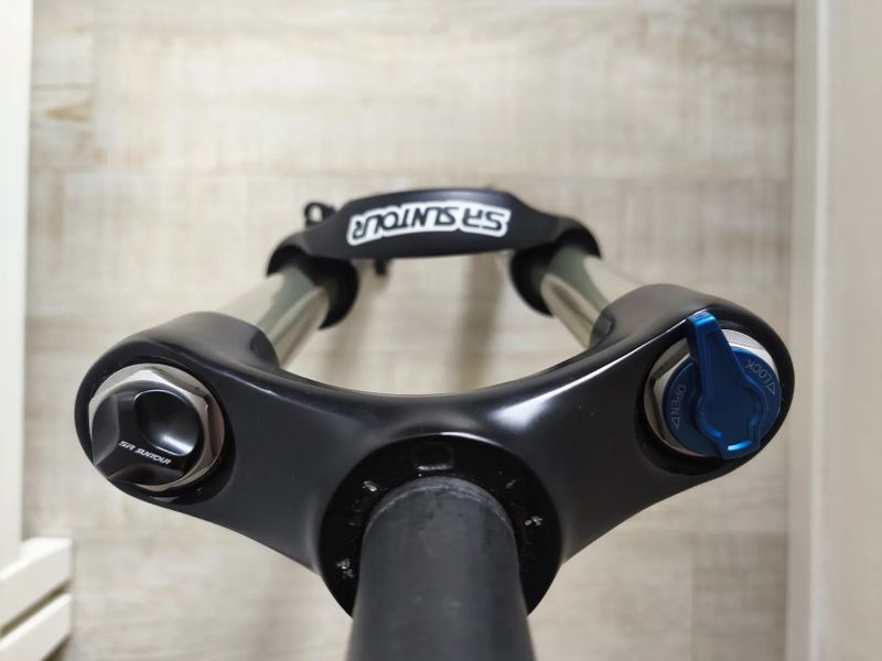 Vidlice SR Suntour Raidon 27,5" (120 - 140mm)