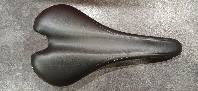 Prodám sedla Fizik, Selle Royal, DDK.