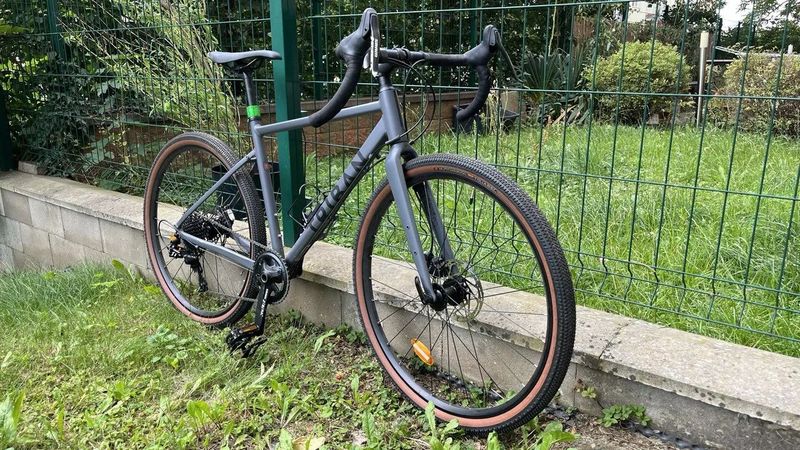 TRIBAN GRVL 520 na SRAM APEX1, vel S