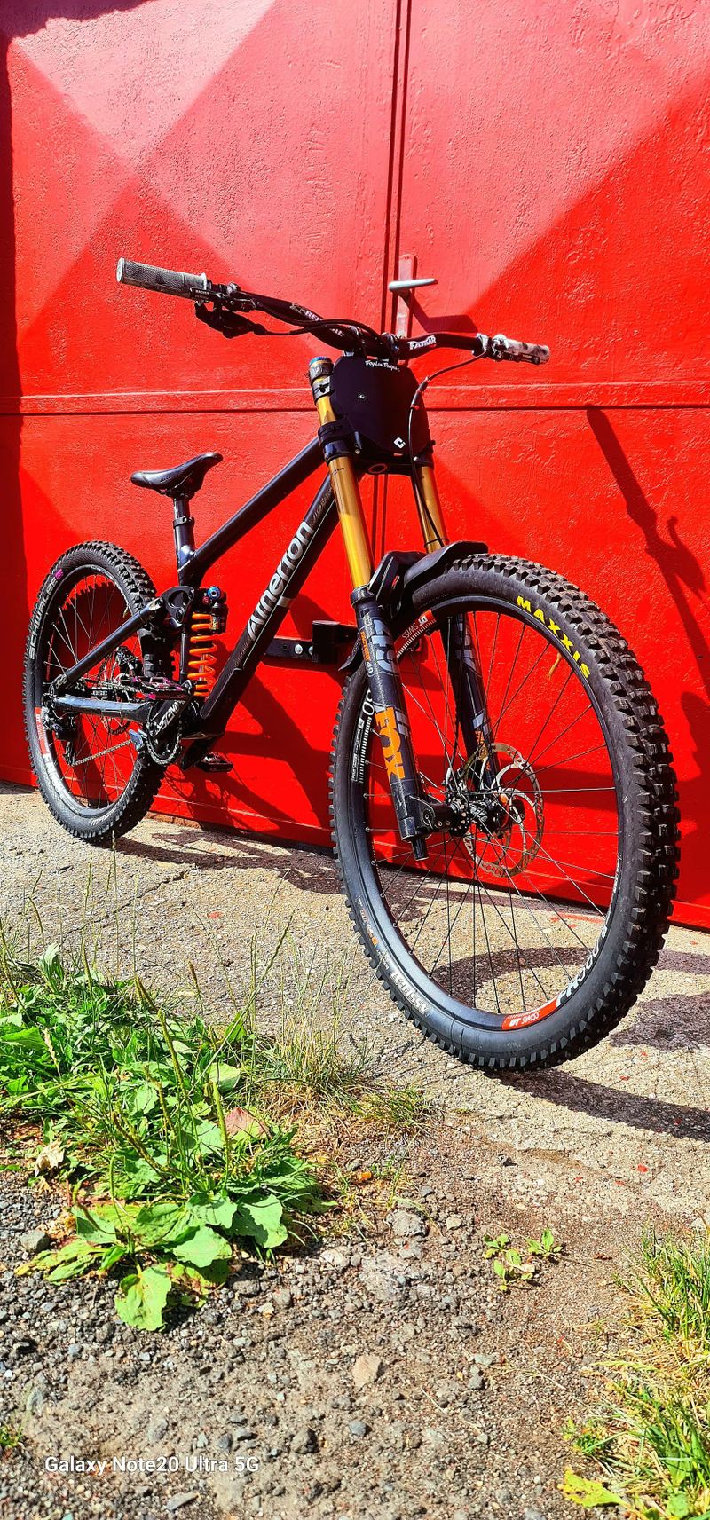 Atherton AM.200M velikost 8 mulet karbon/titan