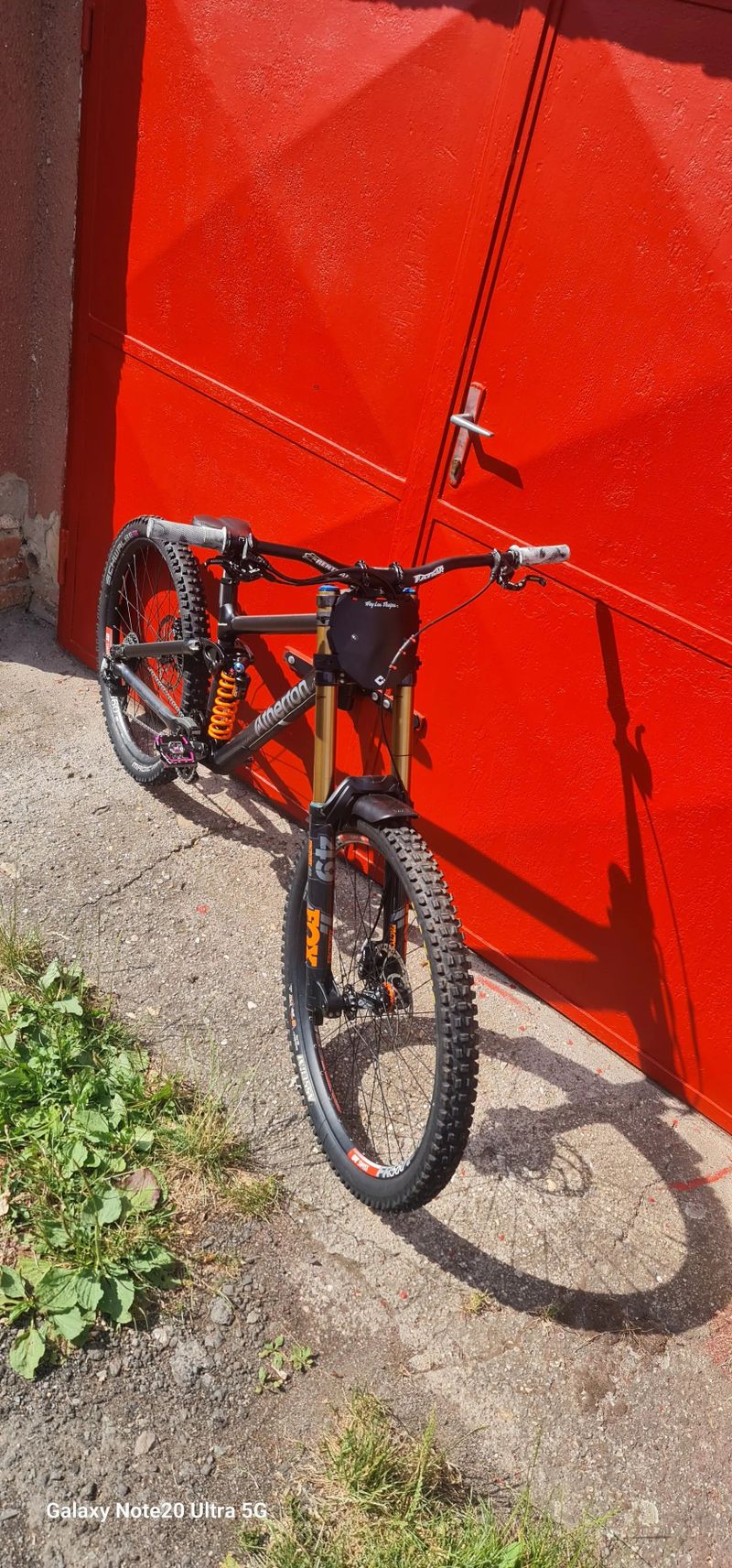 Atherton AM.200M velikost 8 mulet karbon/titan
