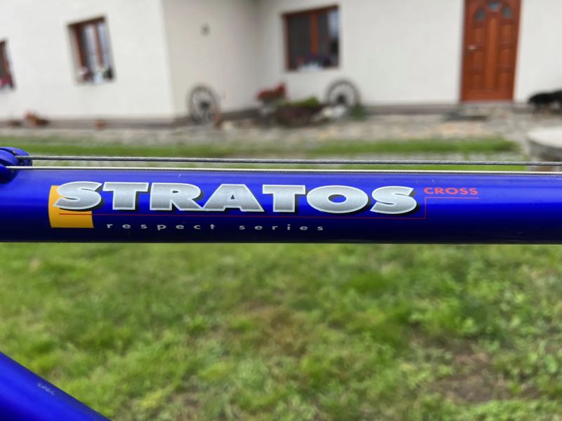 Author Stratos
