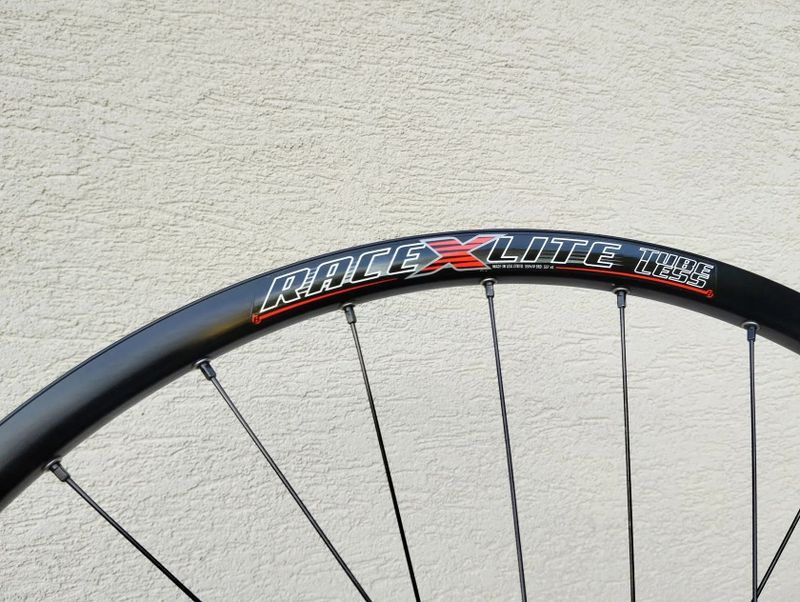 BONTRAGER RXL komplet - téměř úplně nový 