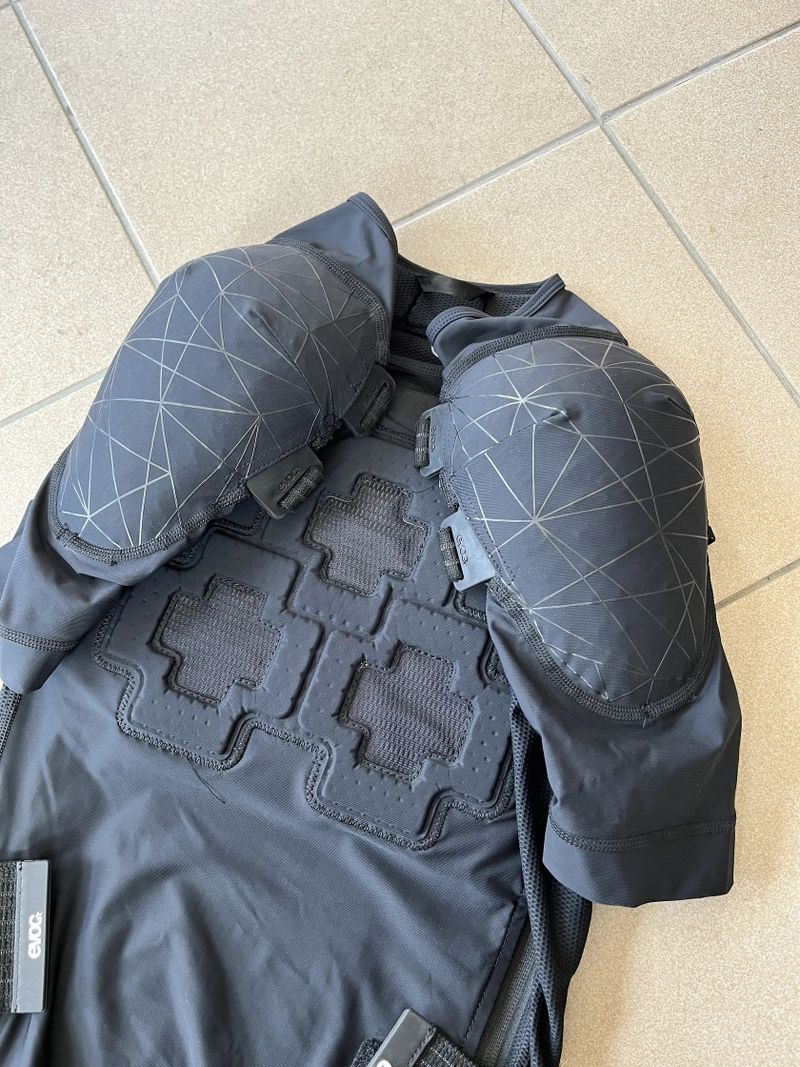 EVOC Protector Jacket Pro *M*