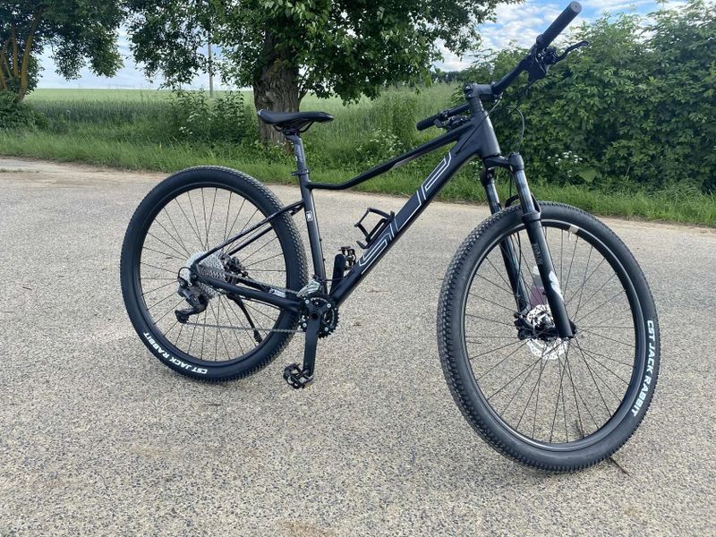 SUPERIOR XC 879 W