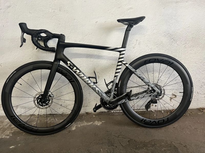 Silniční kolo velikost 56 sram red