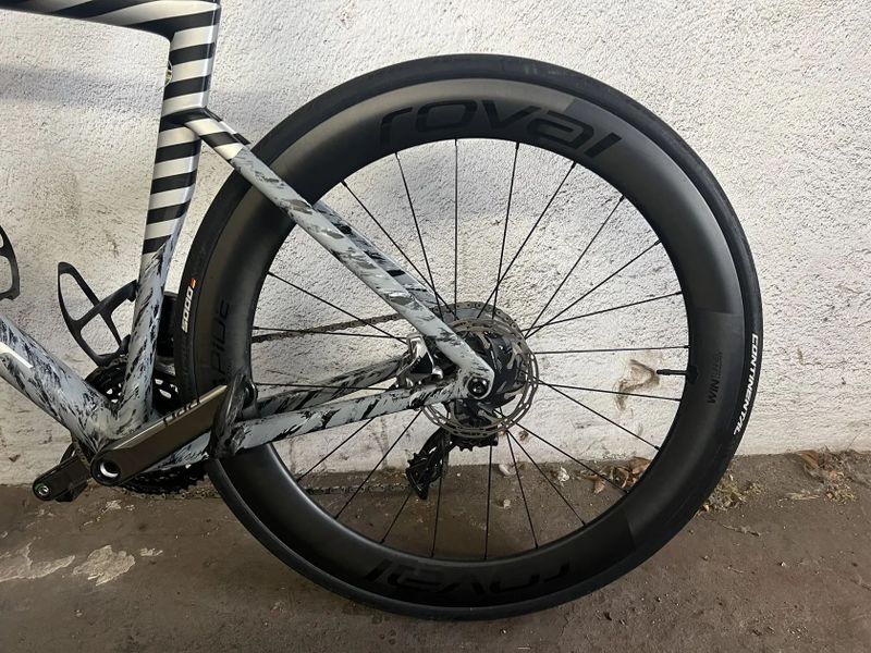 Silniční kolo velikost 56 sram red
