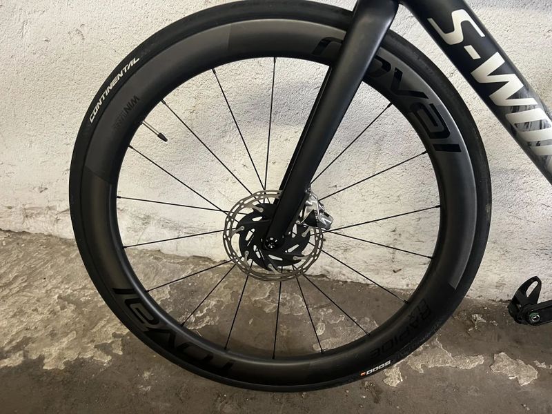 Silniční kolo velikost 56 sram red