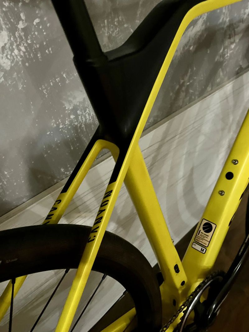 Gravel Canyon vel.54cm Sram rival 1x 11